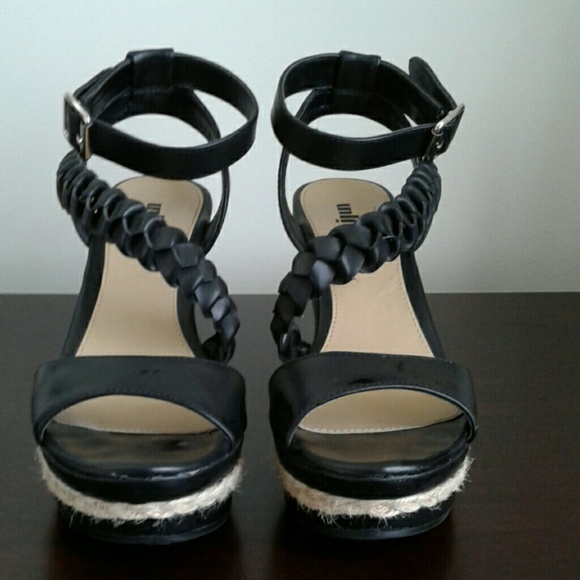 Unlisted Shoes - Unlisted shoes